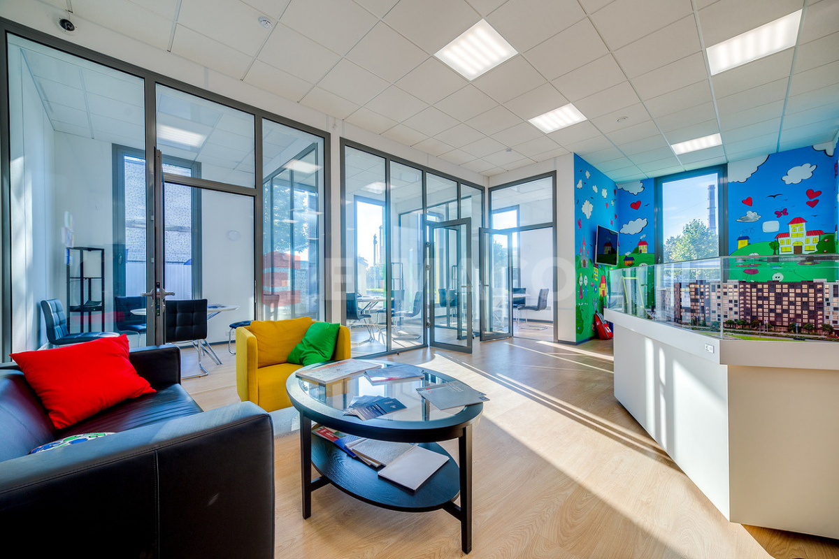 Модульный офис продаж компании Glorax Development